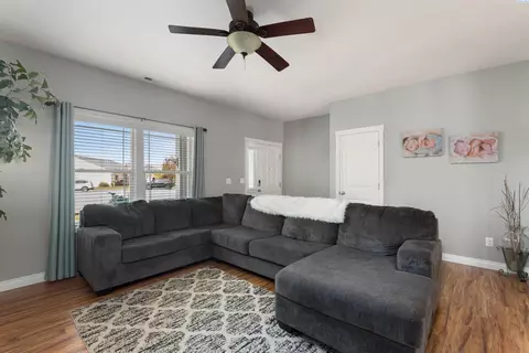 4705 Phoenix Ln, Pasco, WA 99301 photo 5