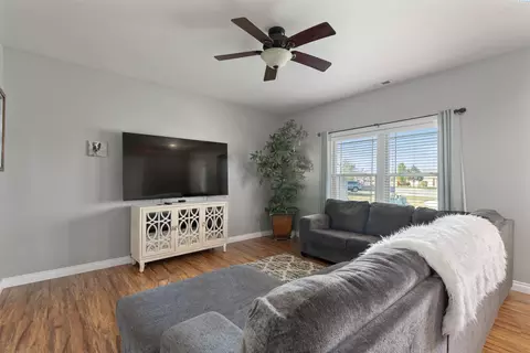 4705 Phoenix Ln, Pasco, WA 99301 photo 3