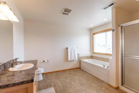 805 NW Palouse View Ct, Pullman, WA 99163 photo 18
