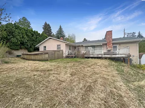 630 SW Winter Cir, Pullman, WA 99163 photo 2