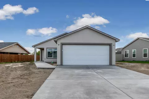 3218 E Helena, Pasco, WA 99301 photo 1