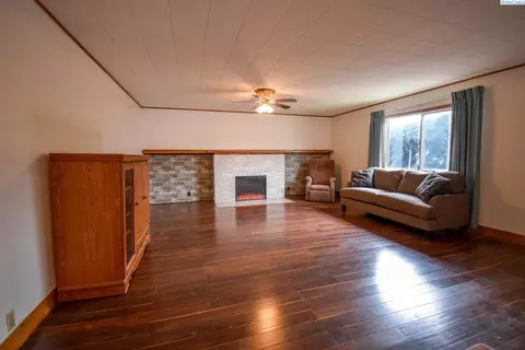928 W Jan, Pasco, WA 99301 photo 9