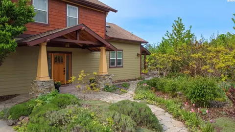 325 NW True, Pullman, WA 99163 photo 2