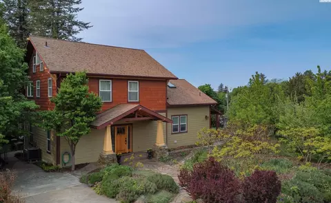 325 NW True, Pullman, WA 99163 photo 1