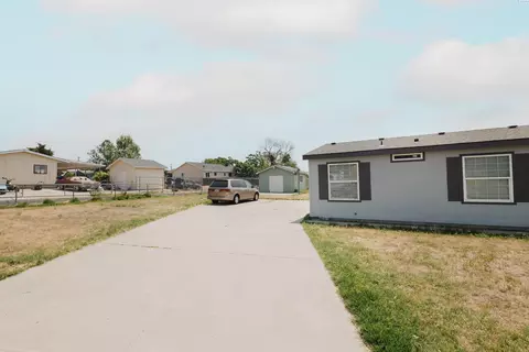 1904 E Helena St, Pasco, WA 99301 photo 17