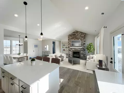 1275 NW Kamiak Ct, Pullman, WA 99163 photo 2