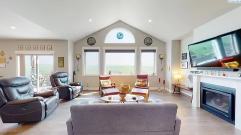595 SW Cayuse St, Pullman, WA 99163 photo 4