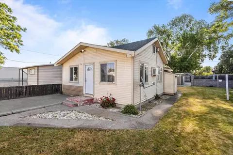 907 S Myrtle Ave, Pasco, WA 99301 photo 2