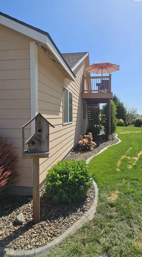 8 Sunflower Ct, Pasco, WA 99301 photo 4