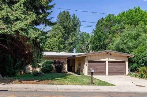 935 SE Kamiaken St, Pullman, WA 99163 photo 3