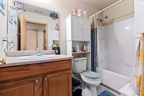 2204 E Alvina St, Pasco, WA 99301 photo 12