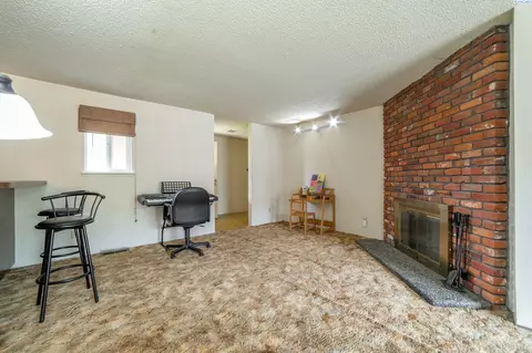 10016 Locust Ln, Pasco, WA 99301 photo 8