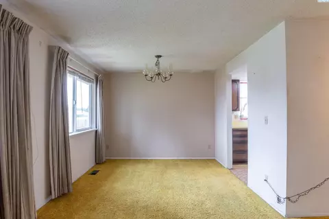 10016 Locust Ln, Pasco, WA 99301 photo 4