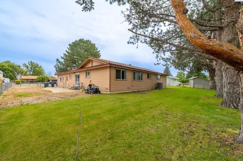 10016 Locust Ln, Pasco, WA 99301 photo 17