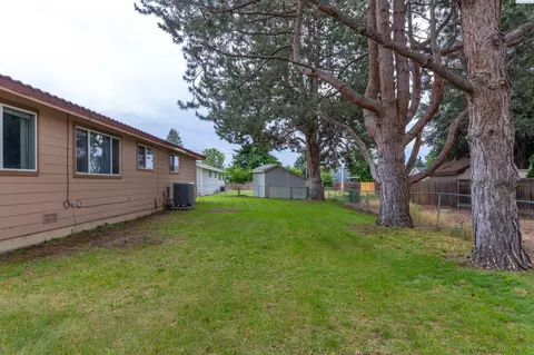 10016 Locust Ln, Pasco, WA 99301 photo 18
