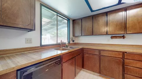3901 Riverhill Dr, Pasco, WA 99301 photo 7