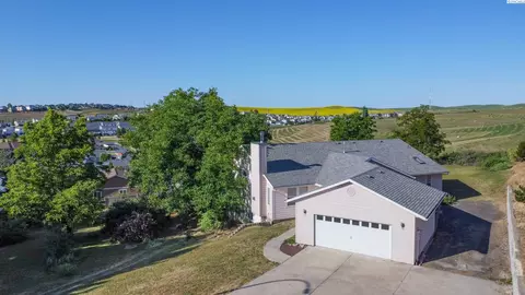 230 NW Sunrise Dr, Pullman, WA 99163 photo 1