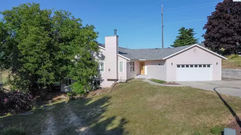 230 NW Sunrise Dr, Pullman, WA 99163 photo 2