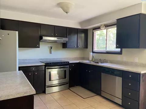 245 NW Thomas St, Pullman, WA 99163 photo 2