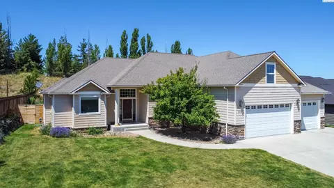 220 SW Prairie Ct, Pullman, WA 99163 photo 1