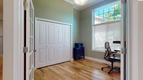 220 SW Prairie Ct, Pullman, WA 99163 photo 3