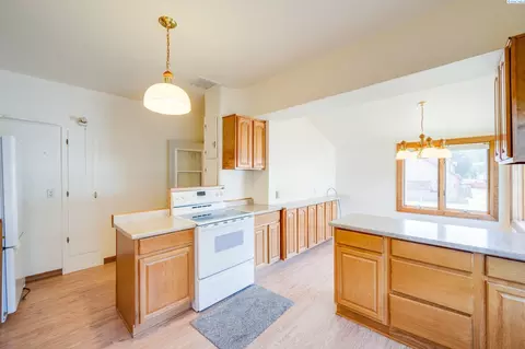 107 E 9th St, Colfax, WA 99111 photo 11
