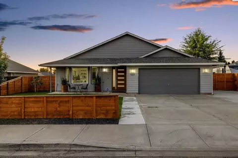 8607 Packard Dr, Pasco, WA 99301 photo 1