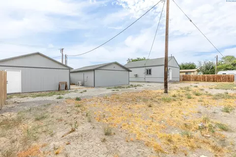 607 E 19th Ave, Kennewick, WA 99337 photo 20