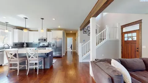 810 SW Blue Heron Ct, Pullman, WA 99163 photo 4