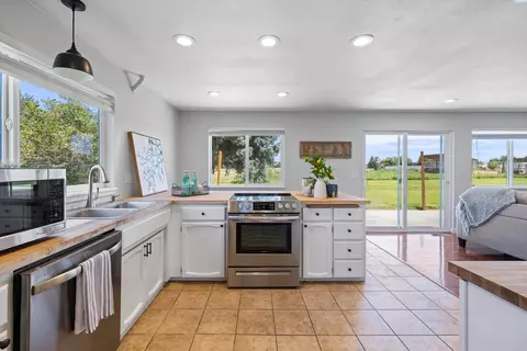 2017 N Rd 72, Pasco, WA 99301 photo 8