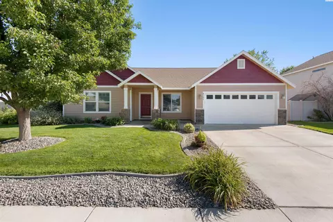 8107 Chehalis Dr, Pasco, WA 99301 photo 1