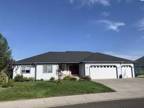 2215 NW Robert, Pullman, WA 99163 photo 1