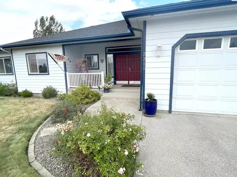 2215 NW Robert, Pullman, WA 99163 photo 2