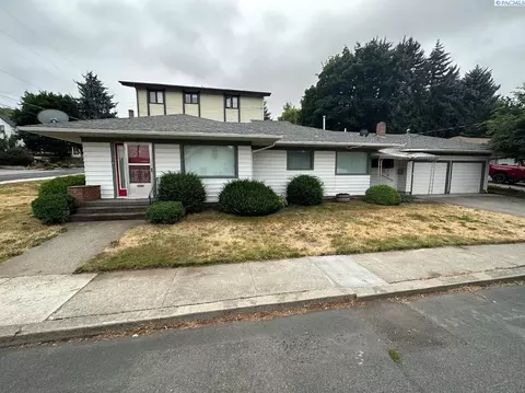 207 E Fairview St, Colfax, WA 99111 photo 2