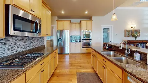 705 SW Alene Ct, Pullman, WA 99163 photo 23