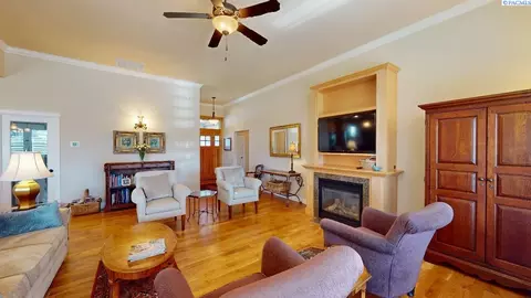 705 SW Alene Ct, Pullman, WA 99163 photo 3