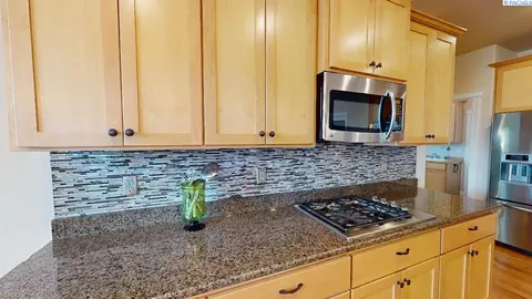 705 SW Alene Ct, Pullman, WA 99163 photo 9