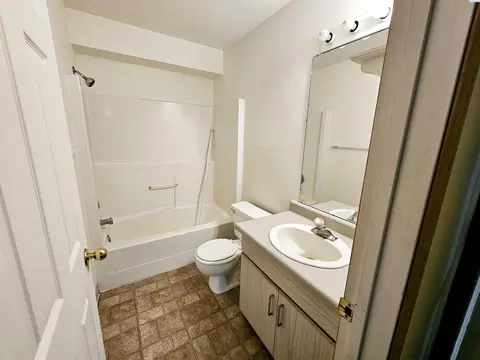 1645 NE Merman Dr #A204, Pullman, WA 99163 photo 4