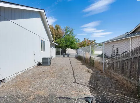 5104 Robert Wayne Dr, Pasco, WA 99301 photo 26