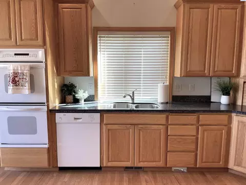 1548 SW Capri Ct, Pullman, WA 99163 photo 3
