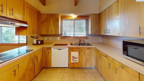 1615 NE Upper Dr, Pullman, WA 99163 photo 8