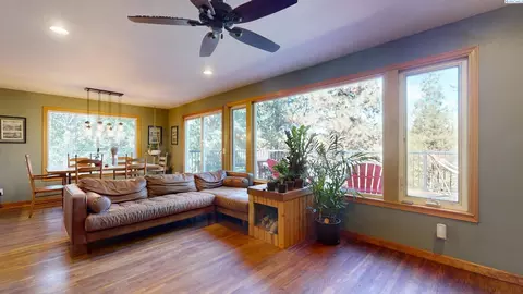 728 SE Ridgeview St, Pullman, WA 99163 photo 4