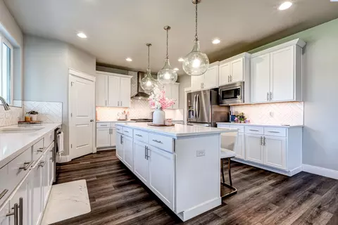 5703 W Ruby St, Pasco, WA 99301 photo 8