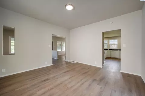 312 E James St, Colfax, WA 99111 photo 6