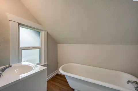 312 E James St, Colfax, WA 99111 photo 17