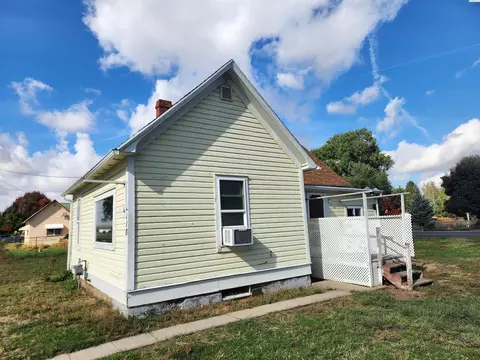 110 E St, Endicott, WA 99125 photo 17
