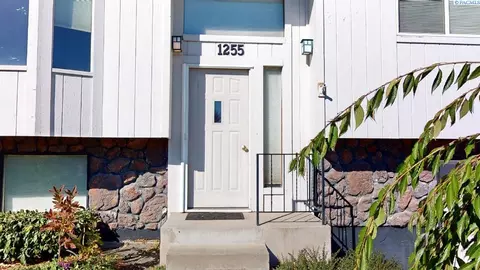 1255 SEarthtone Ct, Pullman, WA 99163 photo 2