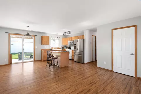 3417 Emerald Downs Ln, Pasco, WA 99301 photo 5