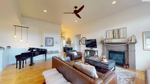 470 SW Ramsey Ct, Pullman, WA 99163 photo 8