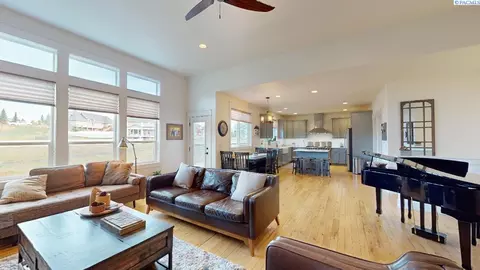 470 SW Ramsey Ct, Pullman, WA 99163 photo 4